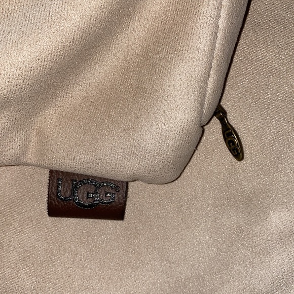 UGG SHERPA AND SUEDE BODY PILLOW COVER - Picture 4 of 4